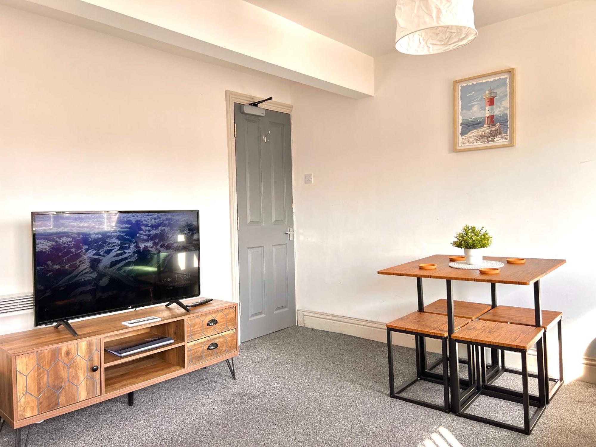 Two-Bedroom Apartments Next To Winter Gardens With Free On-Site Parking, Blackpool Exterior foto